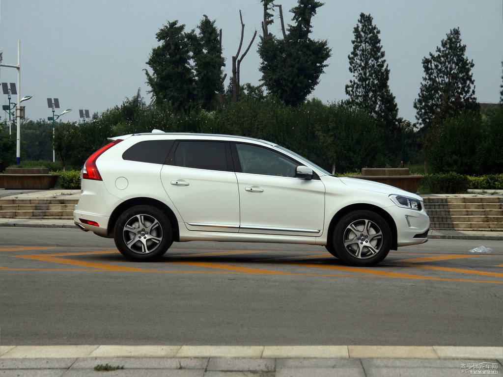 ѩ֠XC60(M(jn))܇^^DƬ