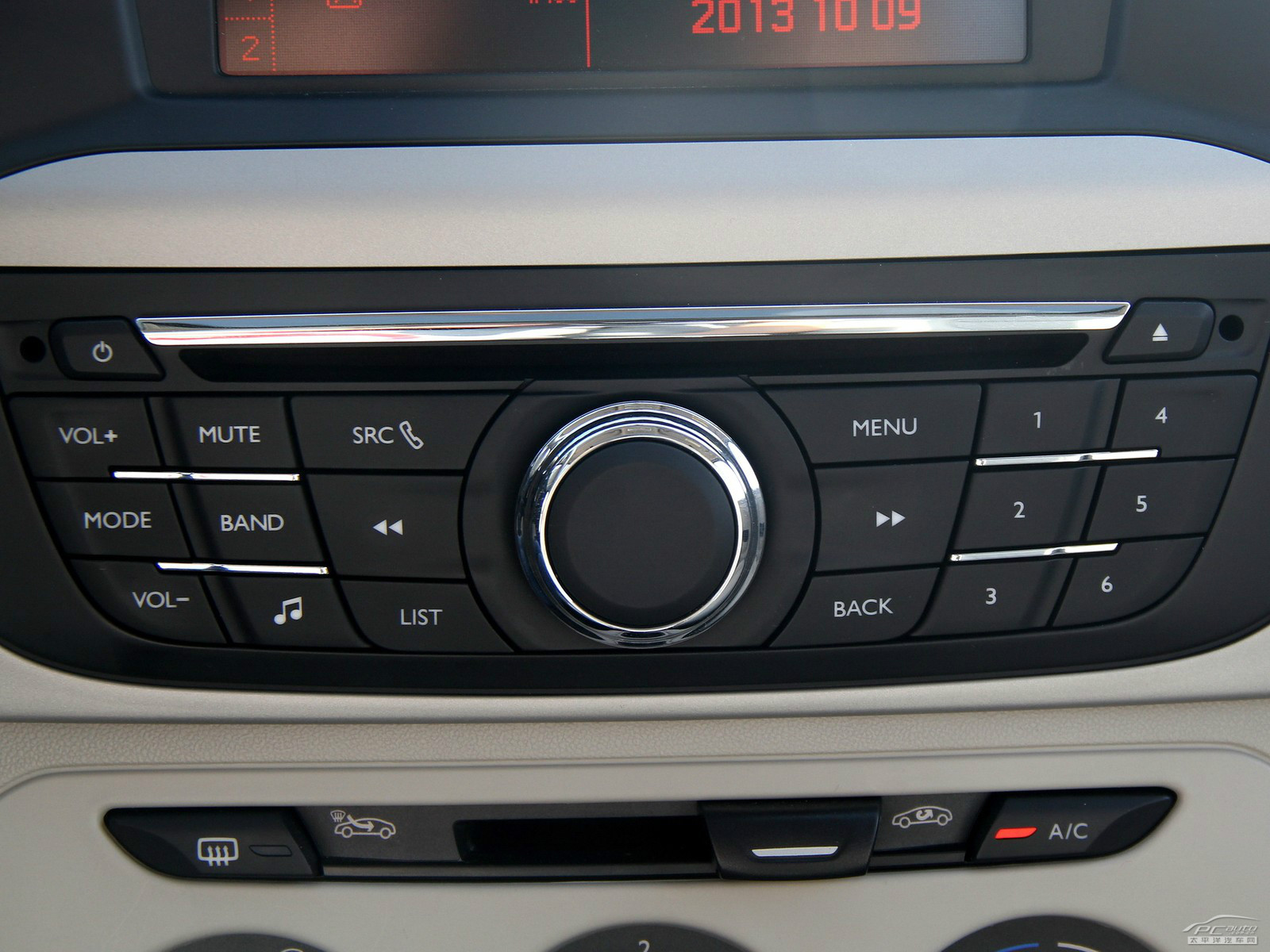 全新愛麗舍內(nèi)飾高清大圖