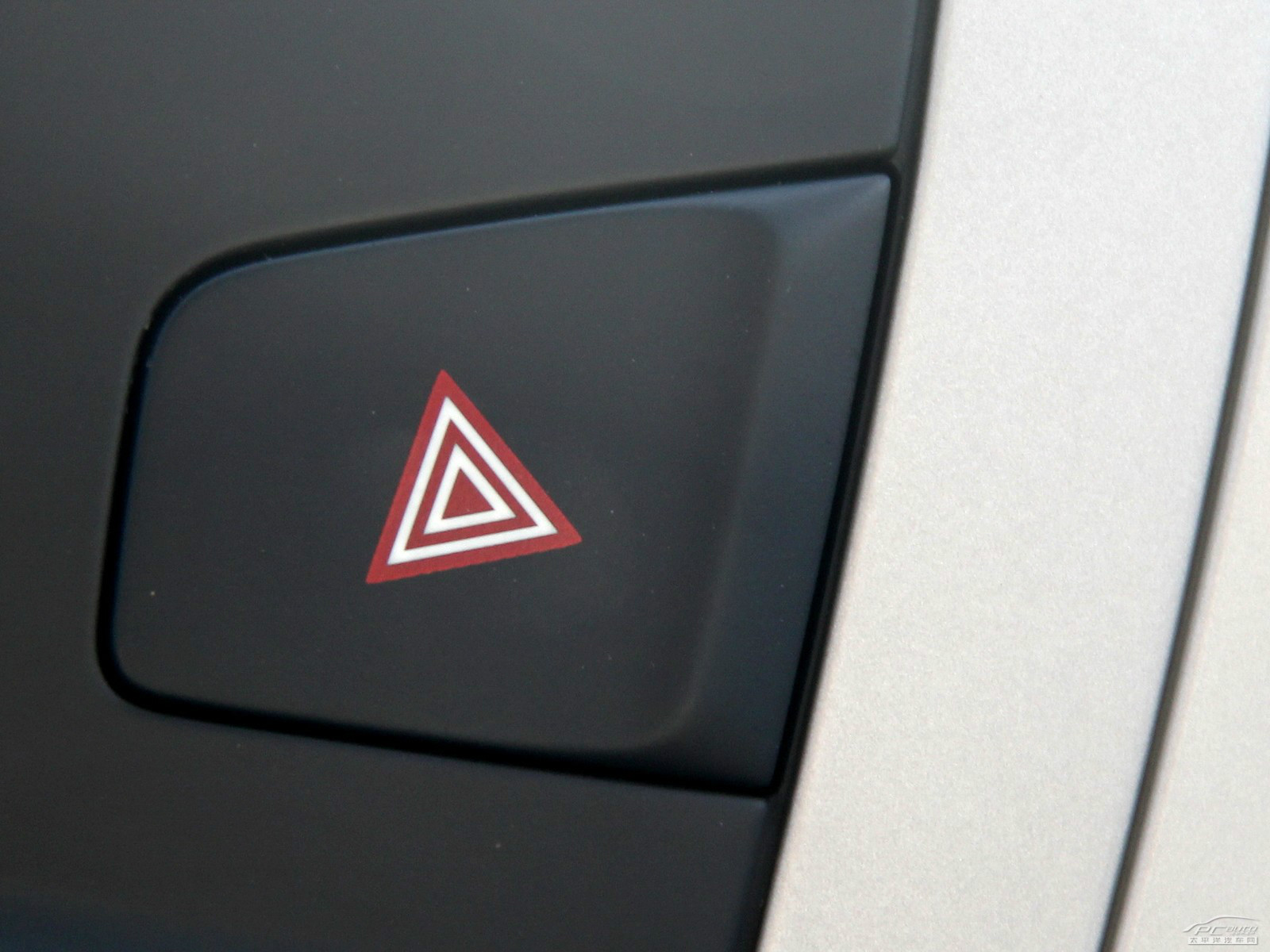 全新愛(ài)麗舍內(nèi)飾高清大圖