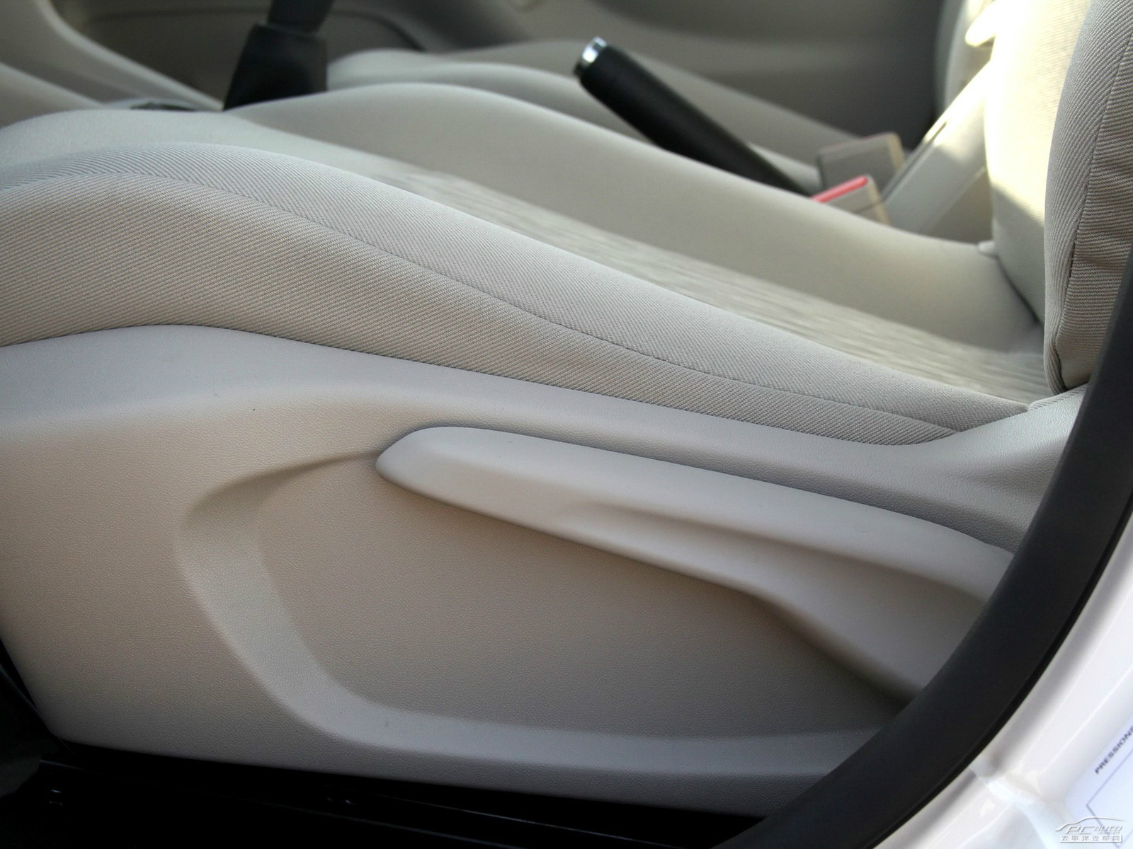 全新愛麗舍內(nèi)飾高清大圖