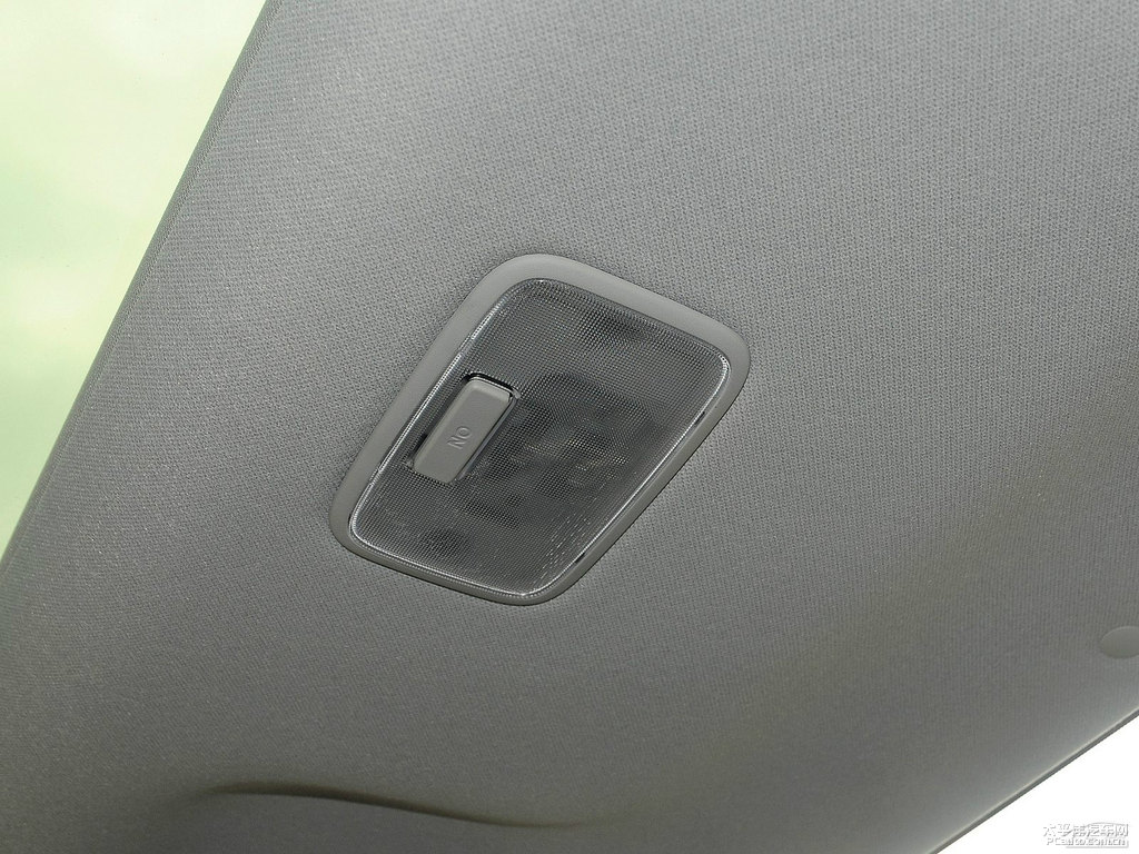 水晶白名圖車廂內(nèi)飾圖片