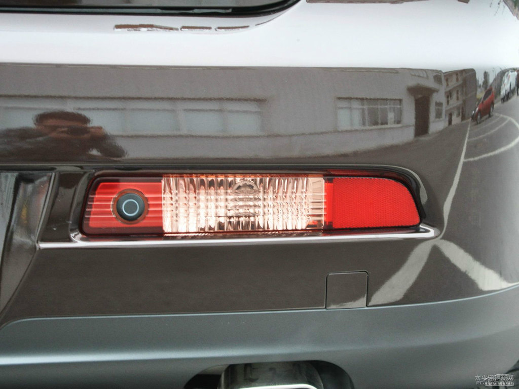 ǹ̴{ǽݴ7 SUV܇β^DƬ