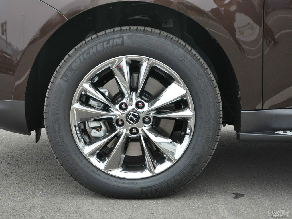 ǹ̴{ǽݴ7 SUV܇^DƬ