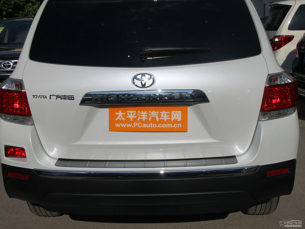 珍珠白漢蘭達(dá)車(chē)尾外觀圖片