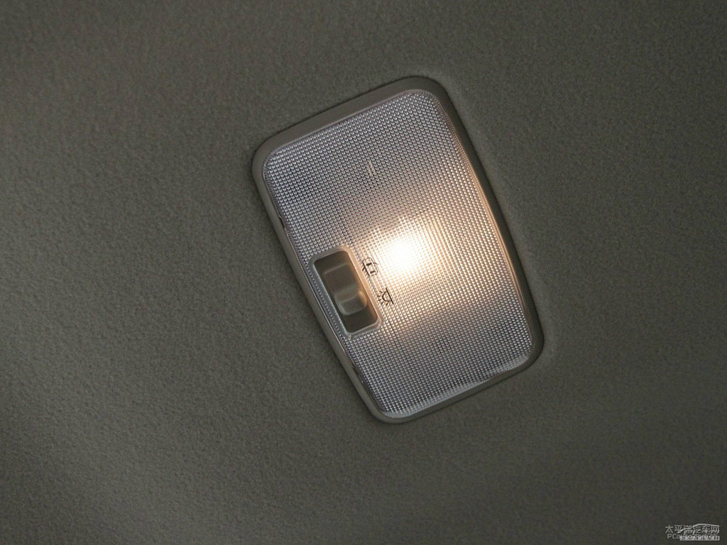 珍珠白漢蘭達車廂內飾圖片