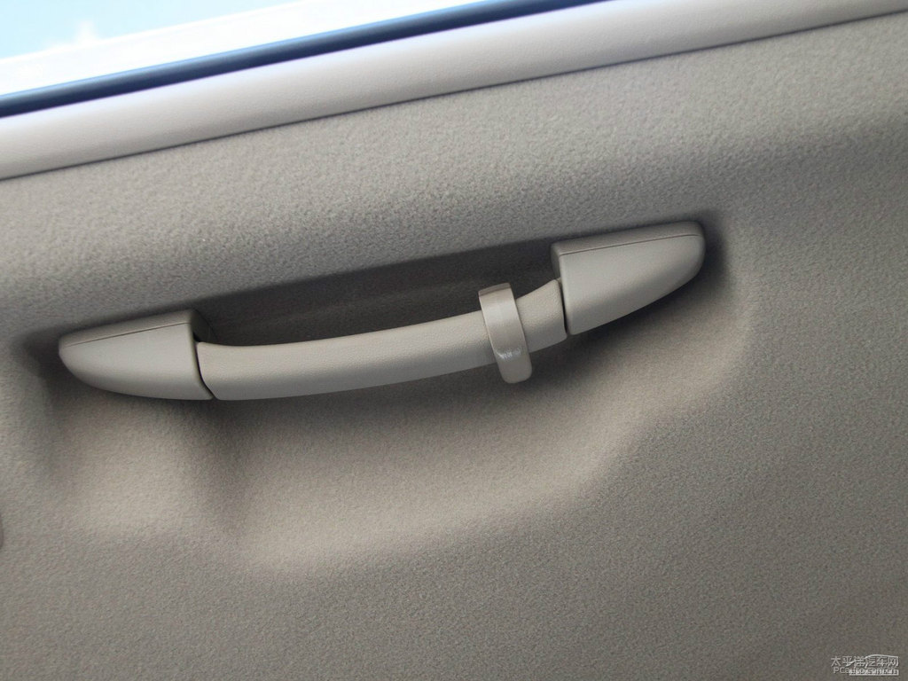 珍珠白漢蘭達(dá)車廂內(nèi)飾圖片