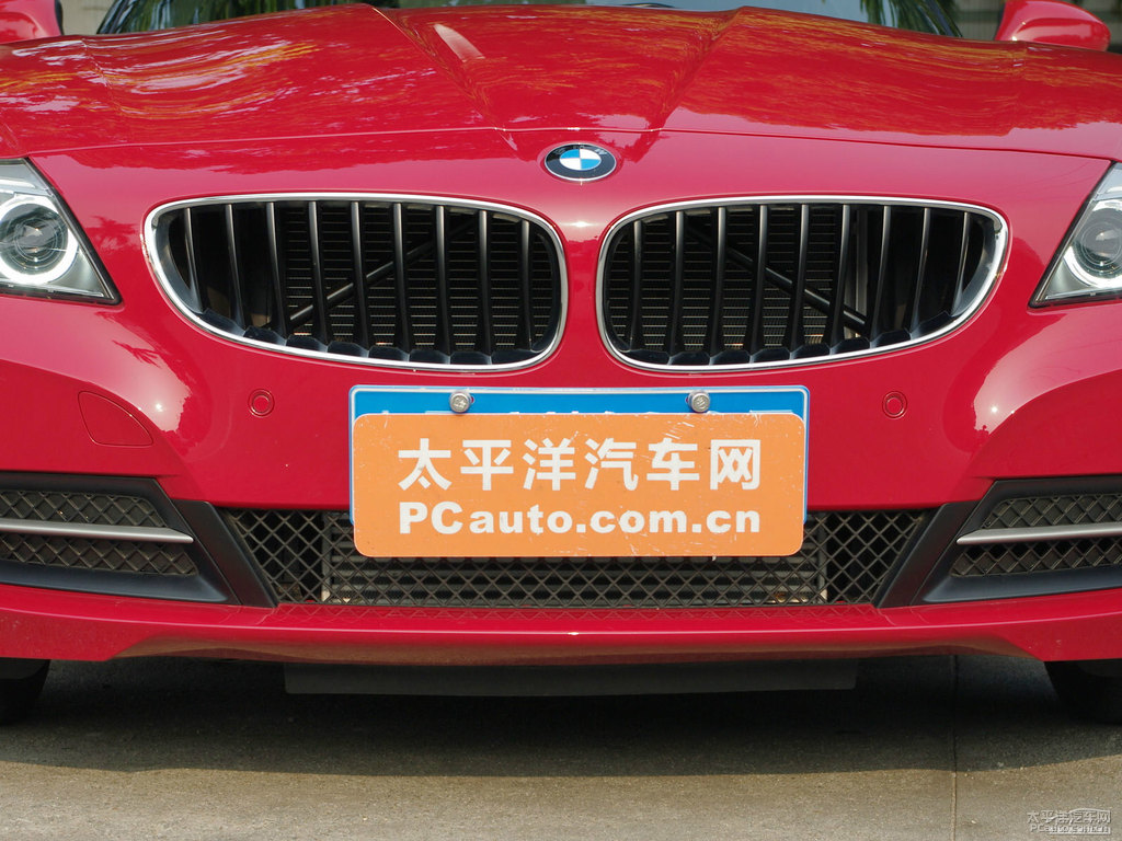 墨爾本紅寶馬Z4車頭外觀圖片