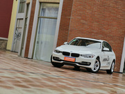 2013款 320i 運動設(shè)計套裝 2013款 320i 運動設(shè)計套裝