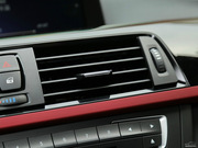 2013款 320i 運動設(shè)計套裝 2013款 320i 運動設(shè)計套裝