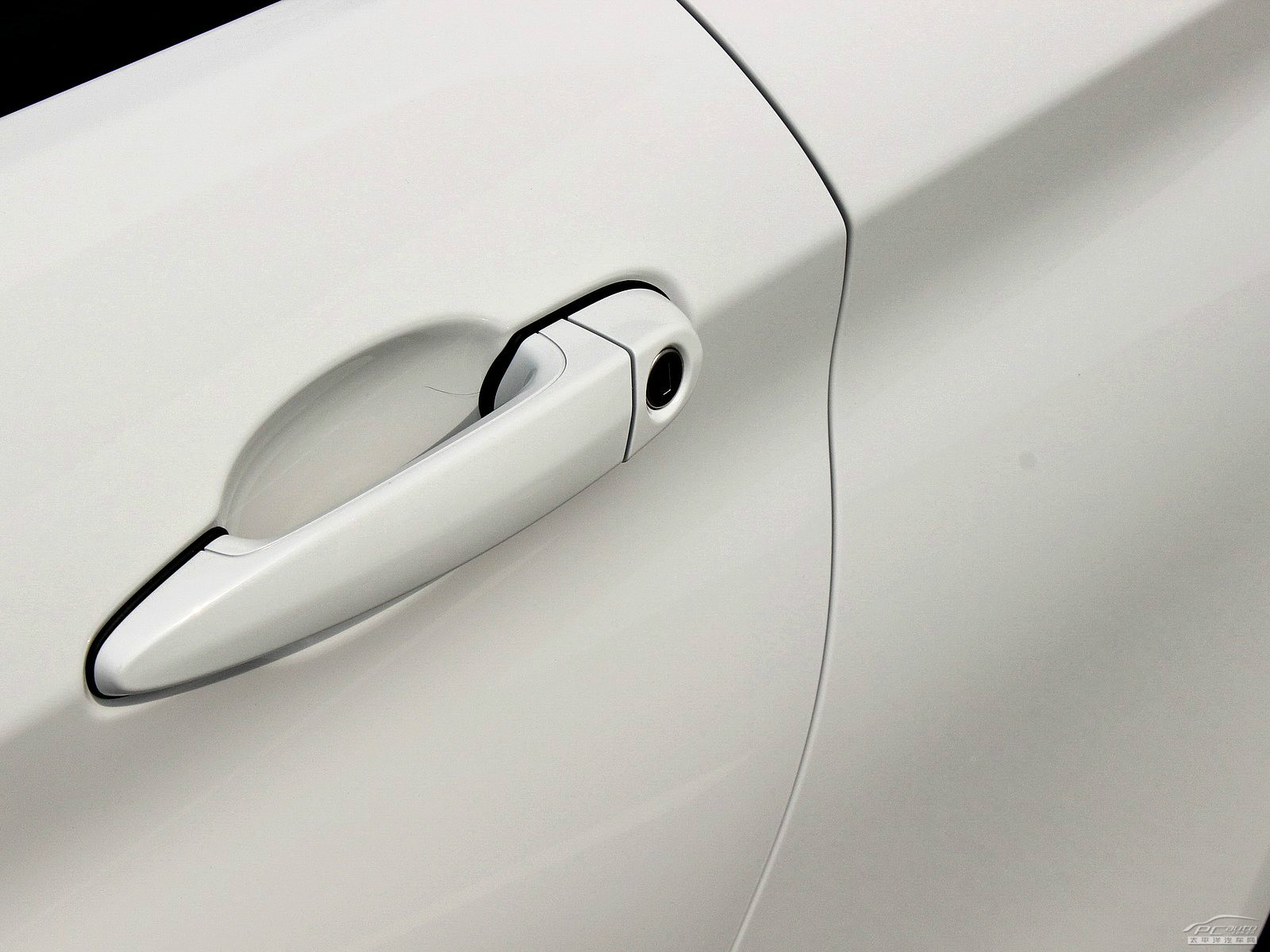 寶馬4系外觀高清大圖