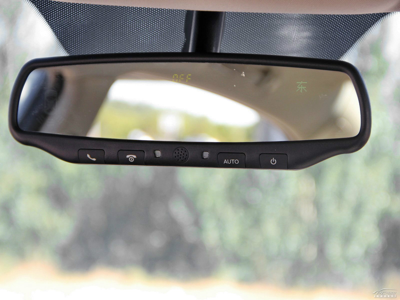 奔騰B50內(nèi)飾高清大圖