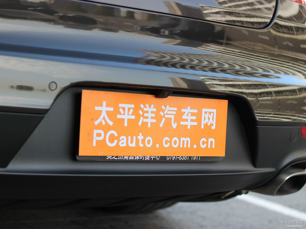 瑪瑙灰Panamera車(chē)尾外觀圖片