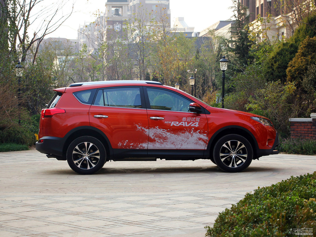 橙色RAV4榮放整車外觀外觀圖片