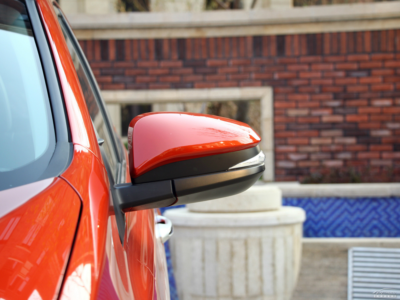 RAV4榮放外觀高清大圖