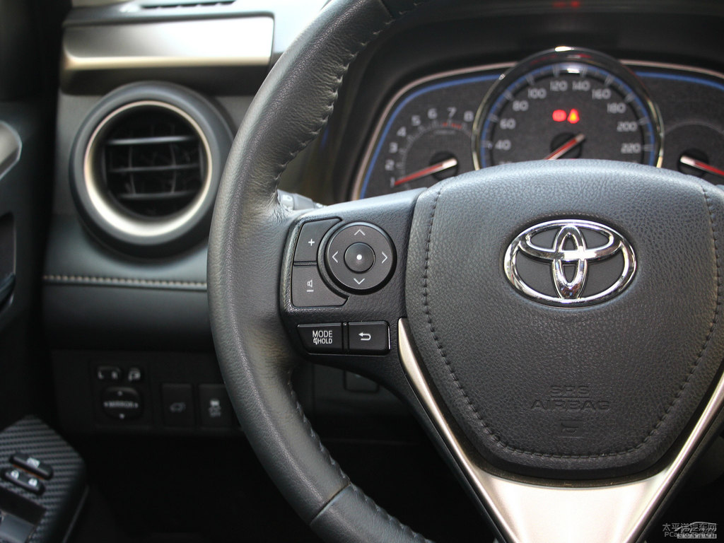橙色RAV4榮放中控內(nèi)飾圖片