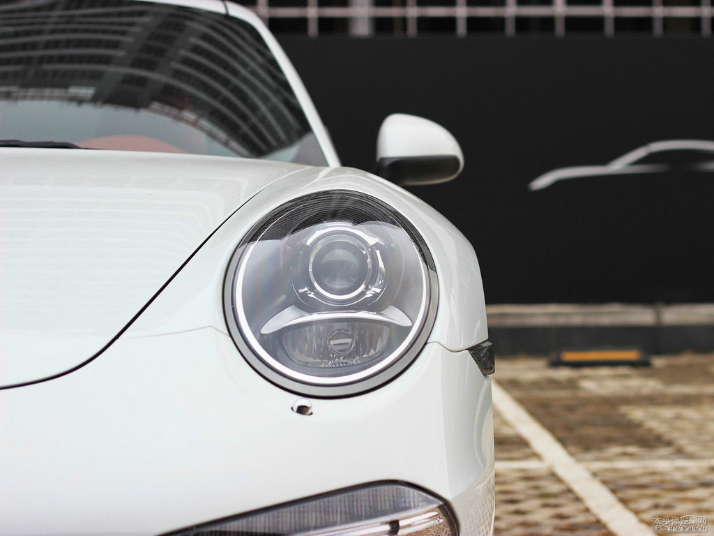細(xì)花白保時捷911車頭外觀圖片