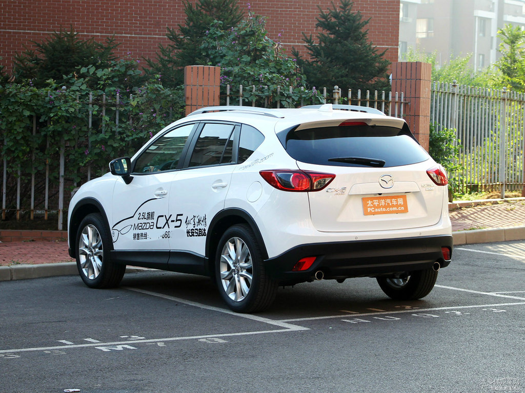 珠光白馬自達(dá)CX-5整車外觀外觀圖片