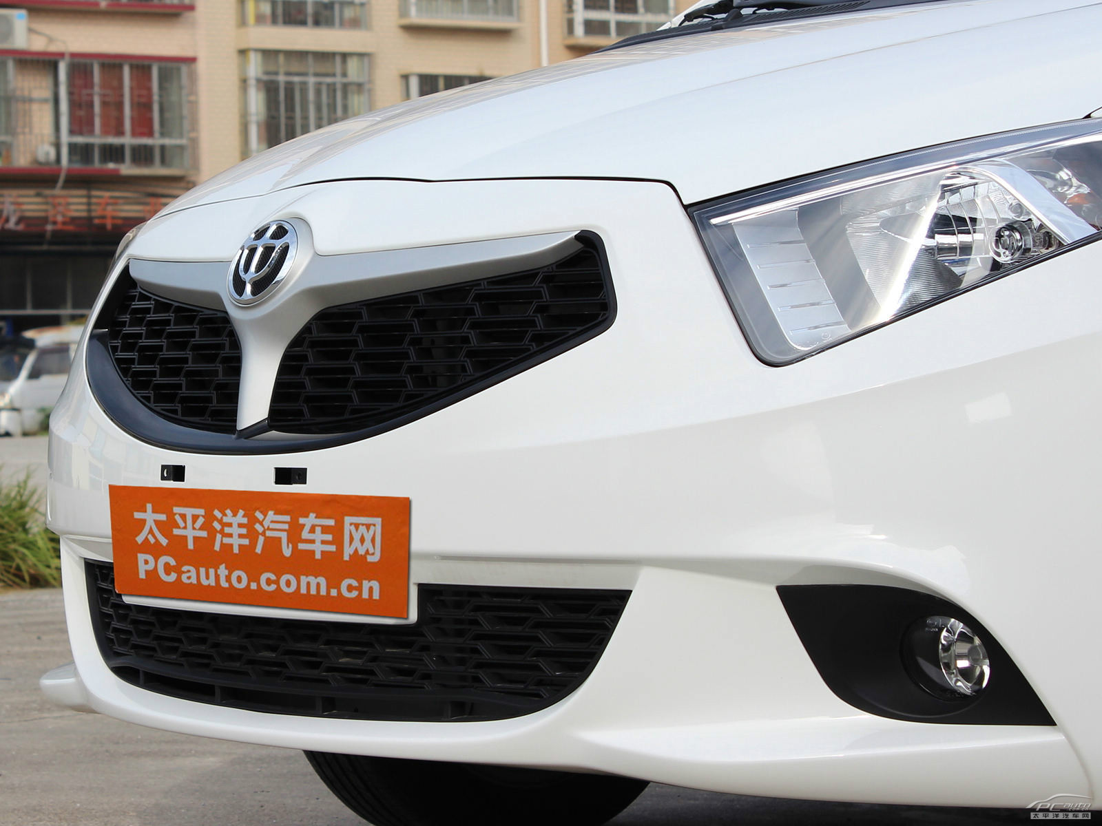 中華H220外觀高清大圖