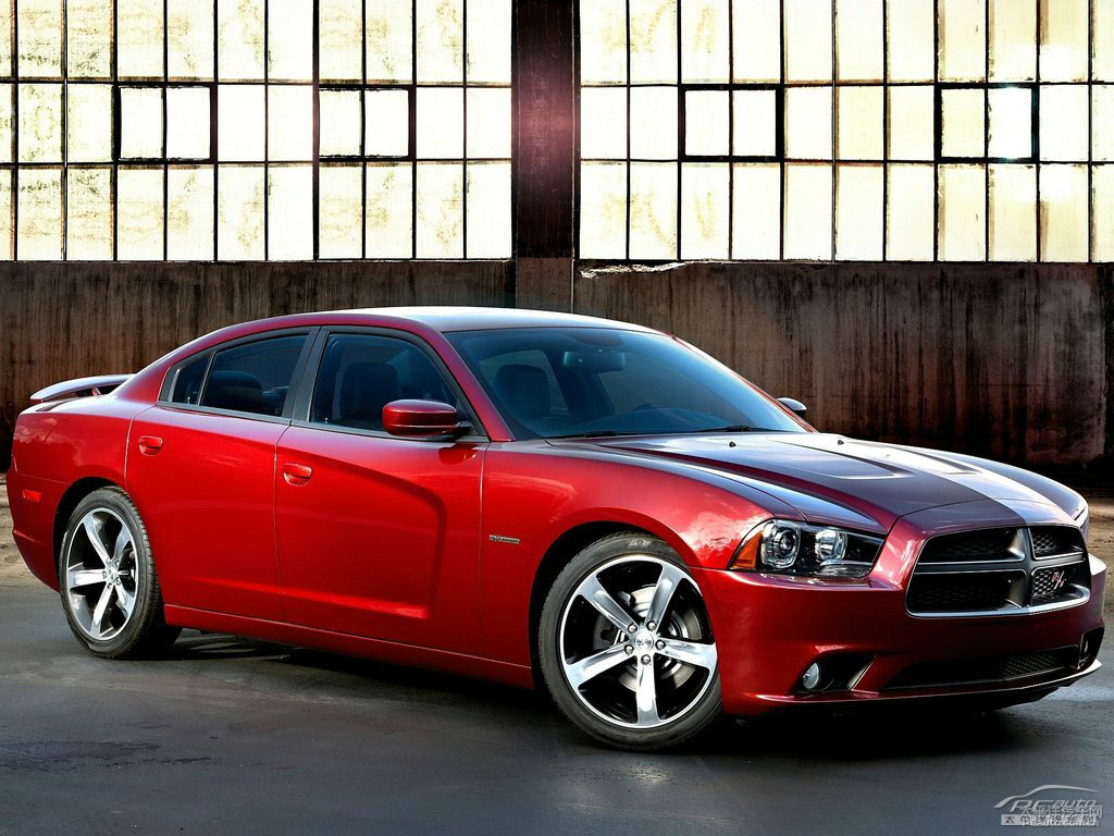 Charger^DƬ