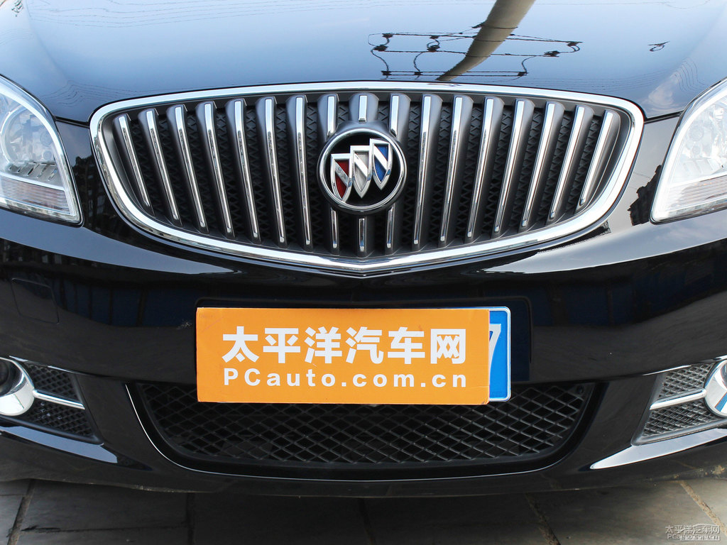 鋼琴黑英朗車頭外觀圖片