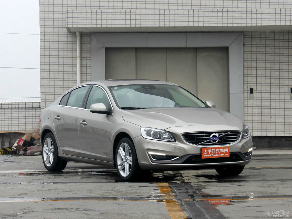 海貝灰沃爾沃S60整車外觀外觀圖片