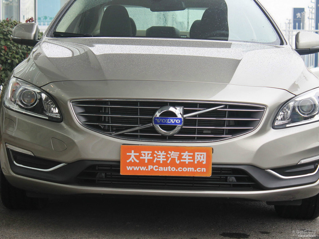 海貝灰沃爾沃S60車頭外觀圖片