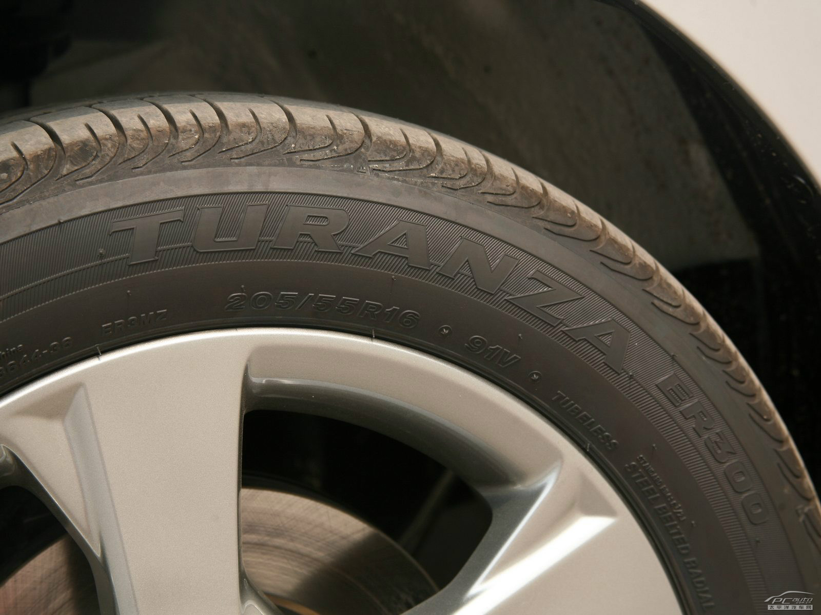 卡羅拉細(xì)節(jié)高清大圖