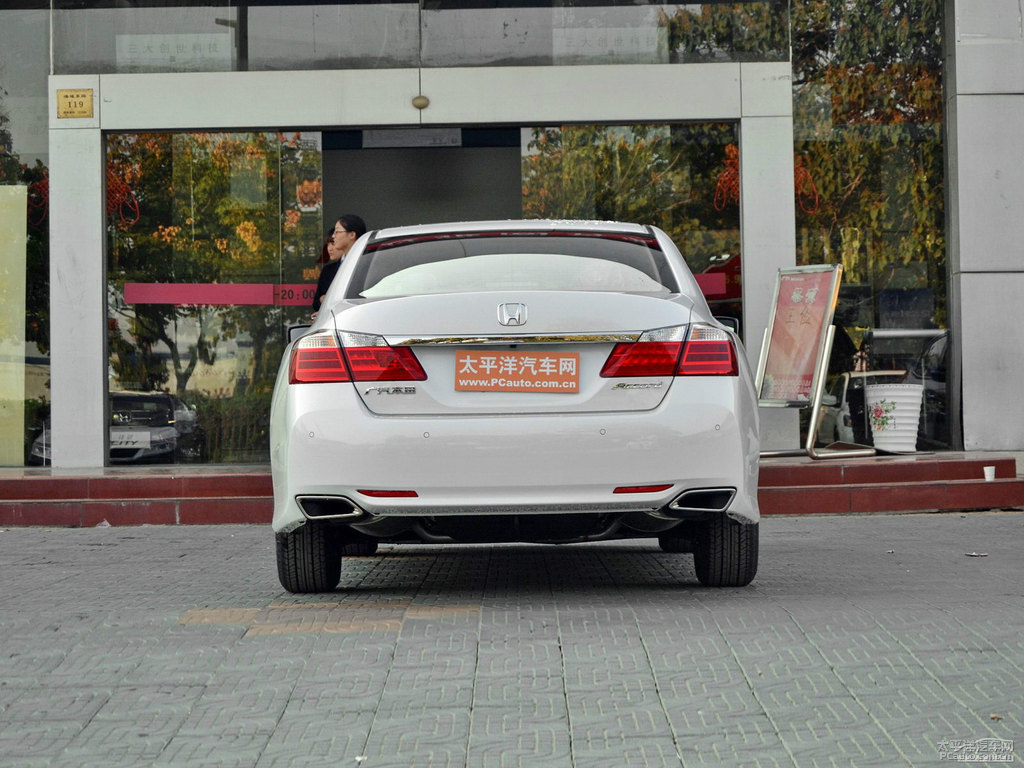 雅閣整車外觀外觀圖片