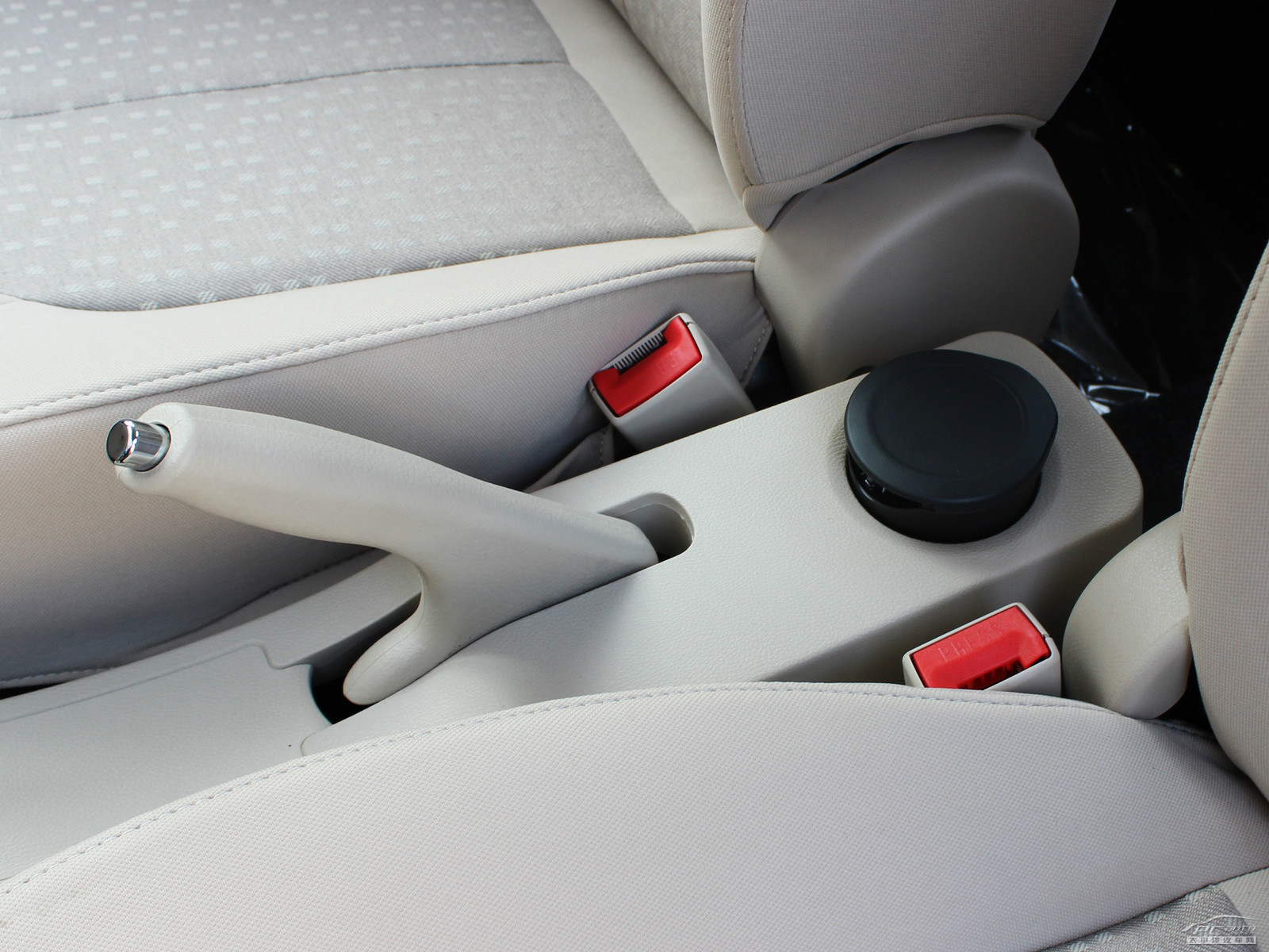 吉利SC6內(nèi)飾高清大圖