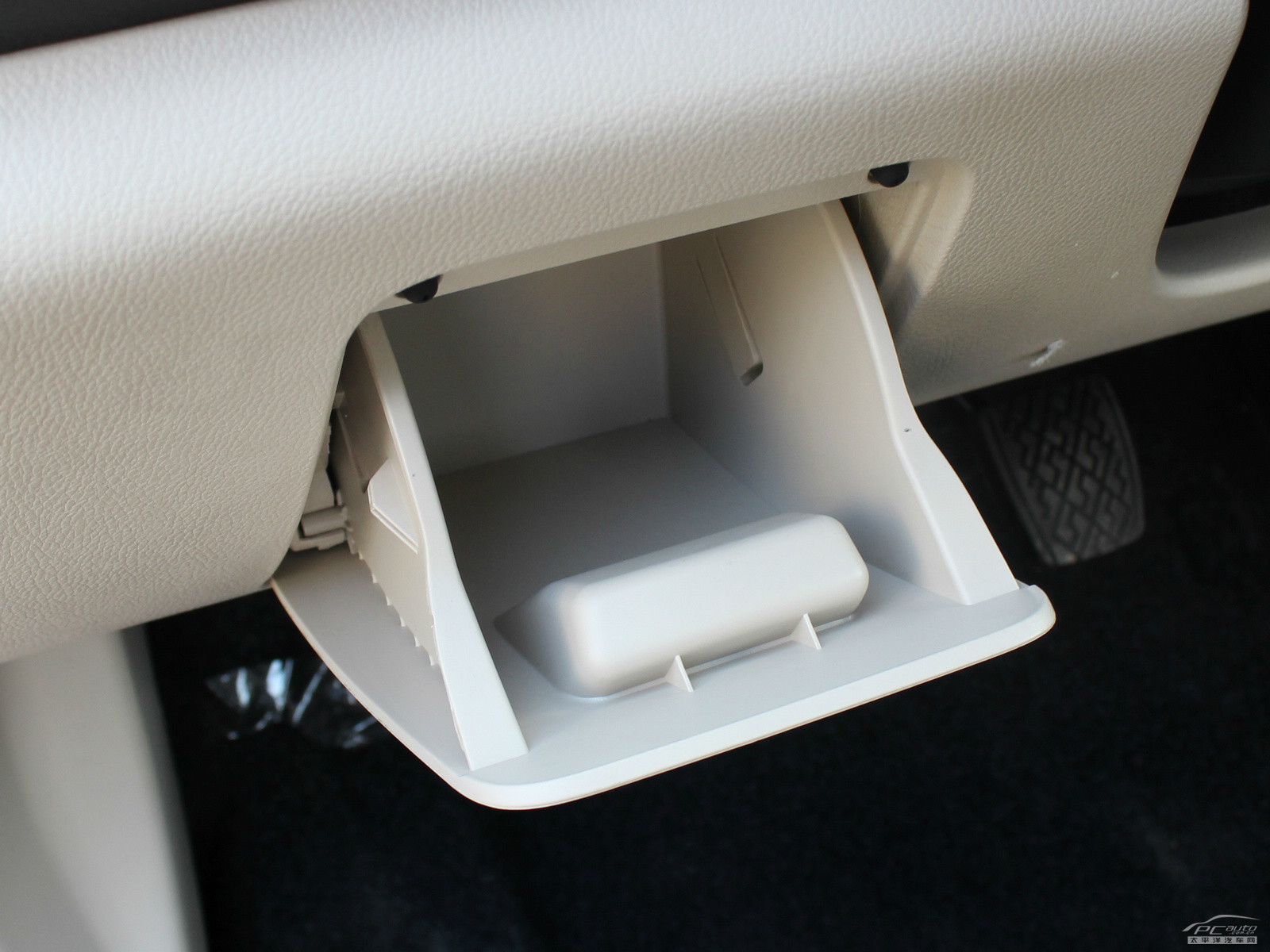 吉利SC6空間高清大圖