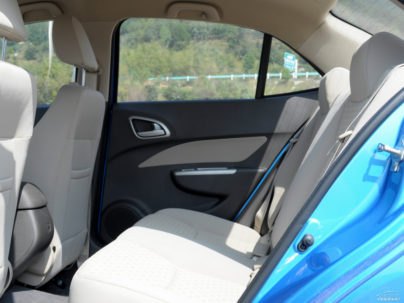 寶駿630空間高清大圖