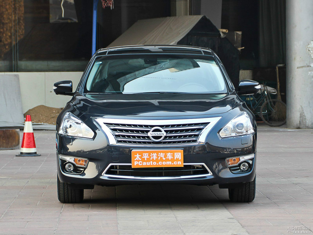 爵士藍(lán)天籟整車外觀外觀圖片