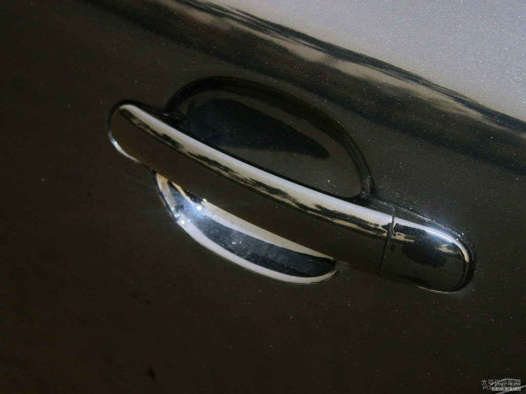 深黑明銳車身外觀圖片