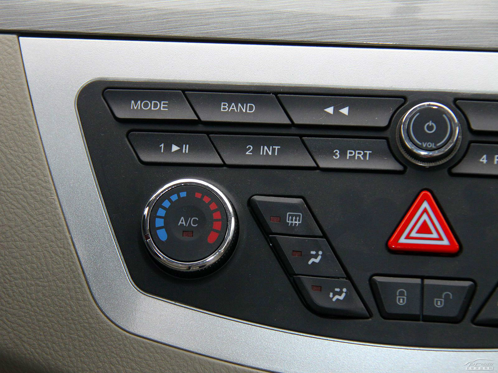 力帆630內(nèi)飾高清大圖