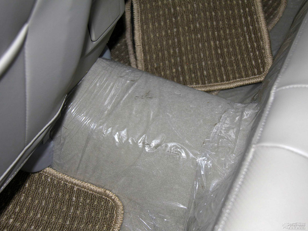 yɫ630܇(ch)(ni)DƬ