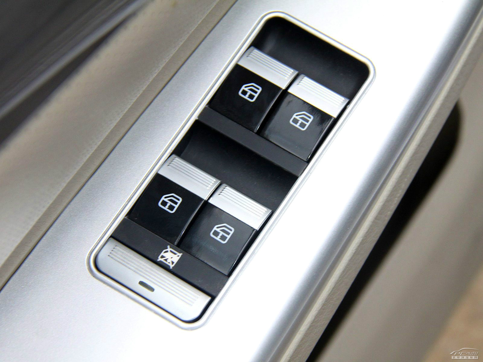 力帆630內(nèi)飾高清大圖