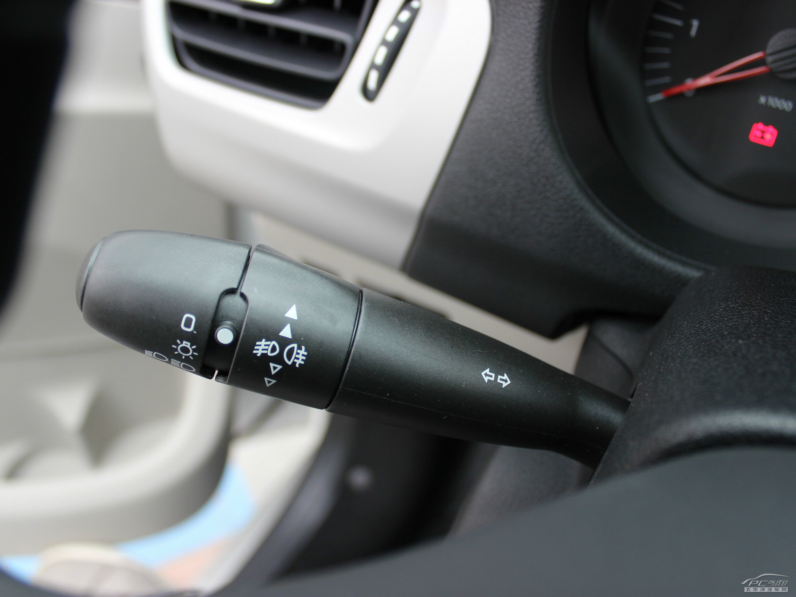 全新愛麗舍內(nèi)飾高清大圖