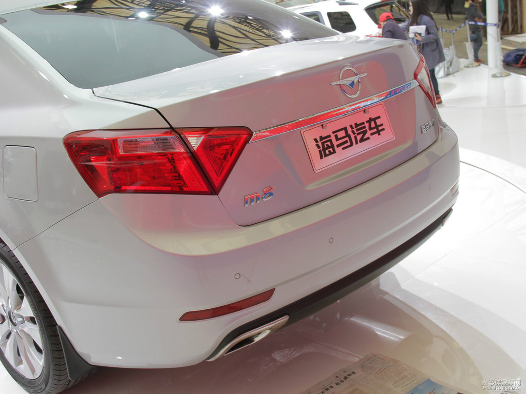 海馬M8車尾外觀圖片