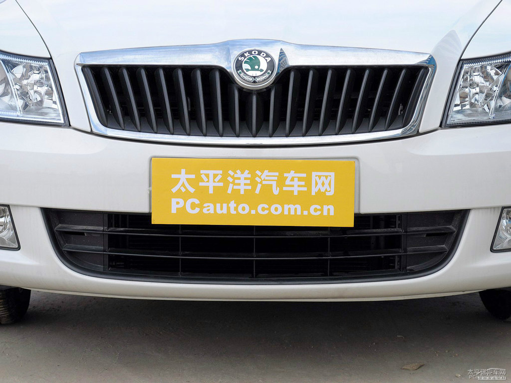 極地白明銳車頭外觀圖片