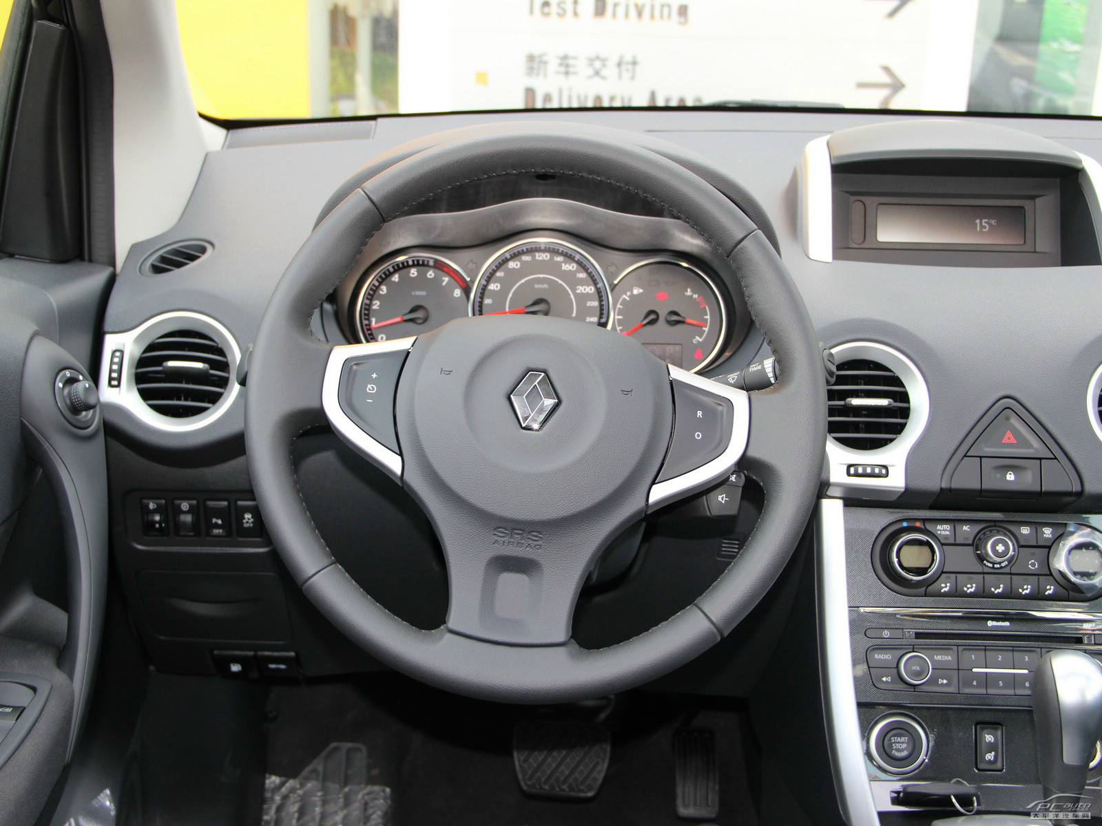 科雷傲(進(jìn)口)內(nèi)飾高清大圖