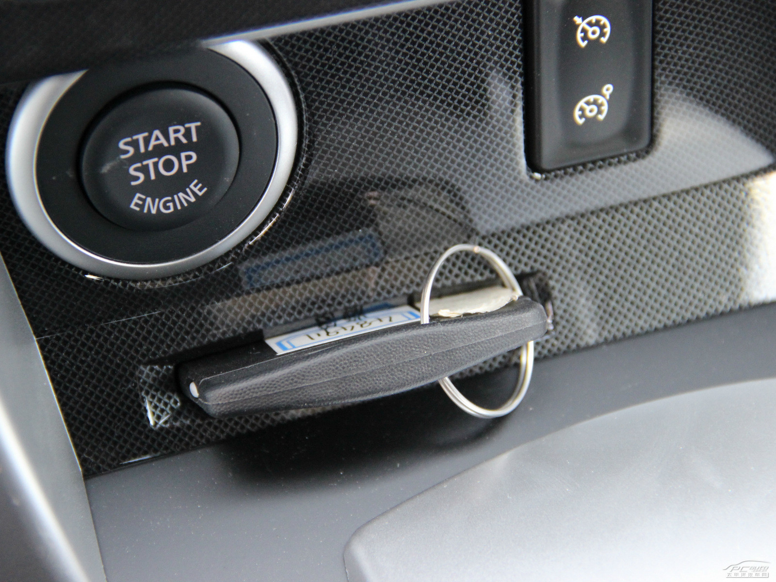 科雷傲(進(jìn)口)內(nèi)飾高清大圖