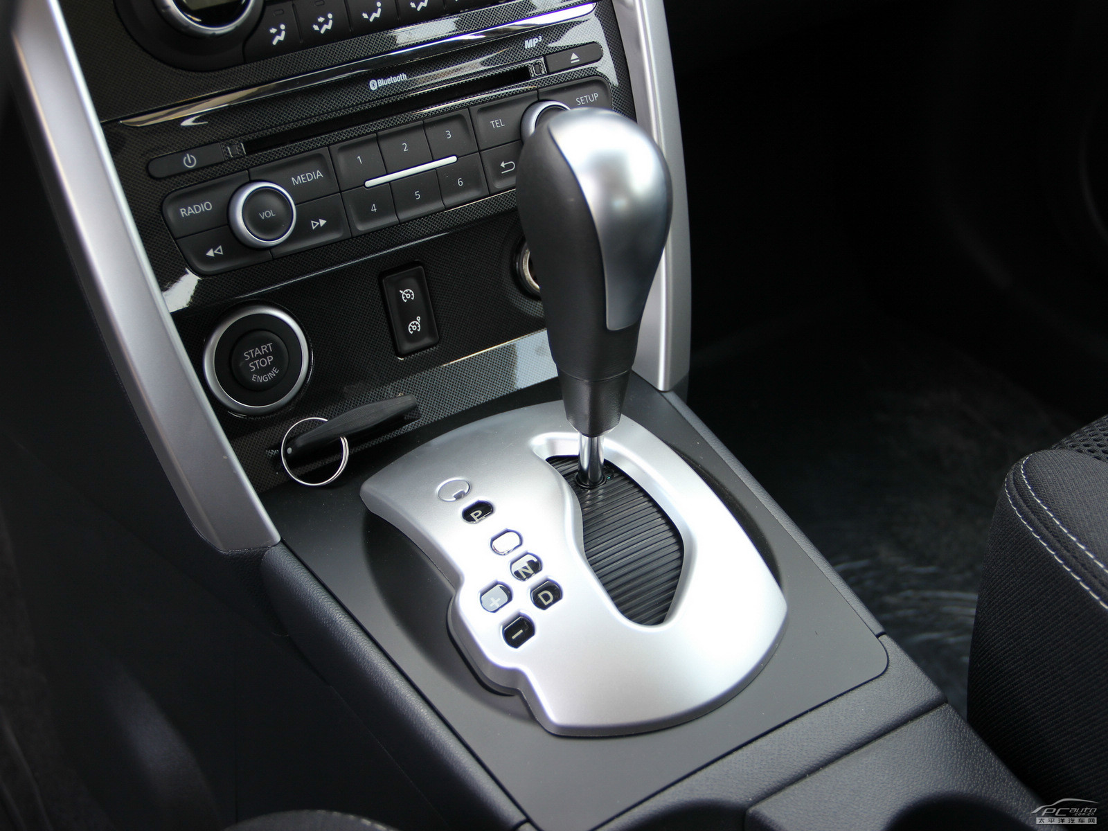 科雷傲(進(jìn)口)內(nèi)飾高清大圖