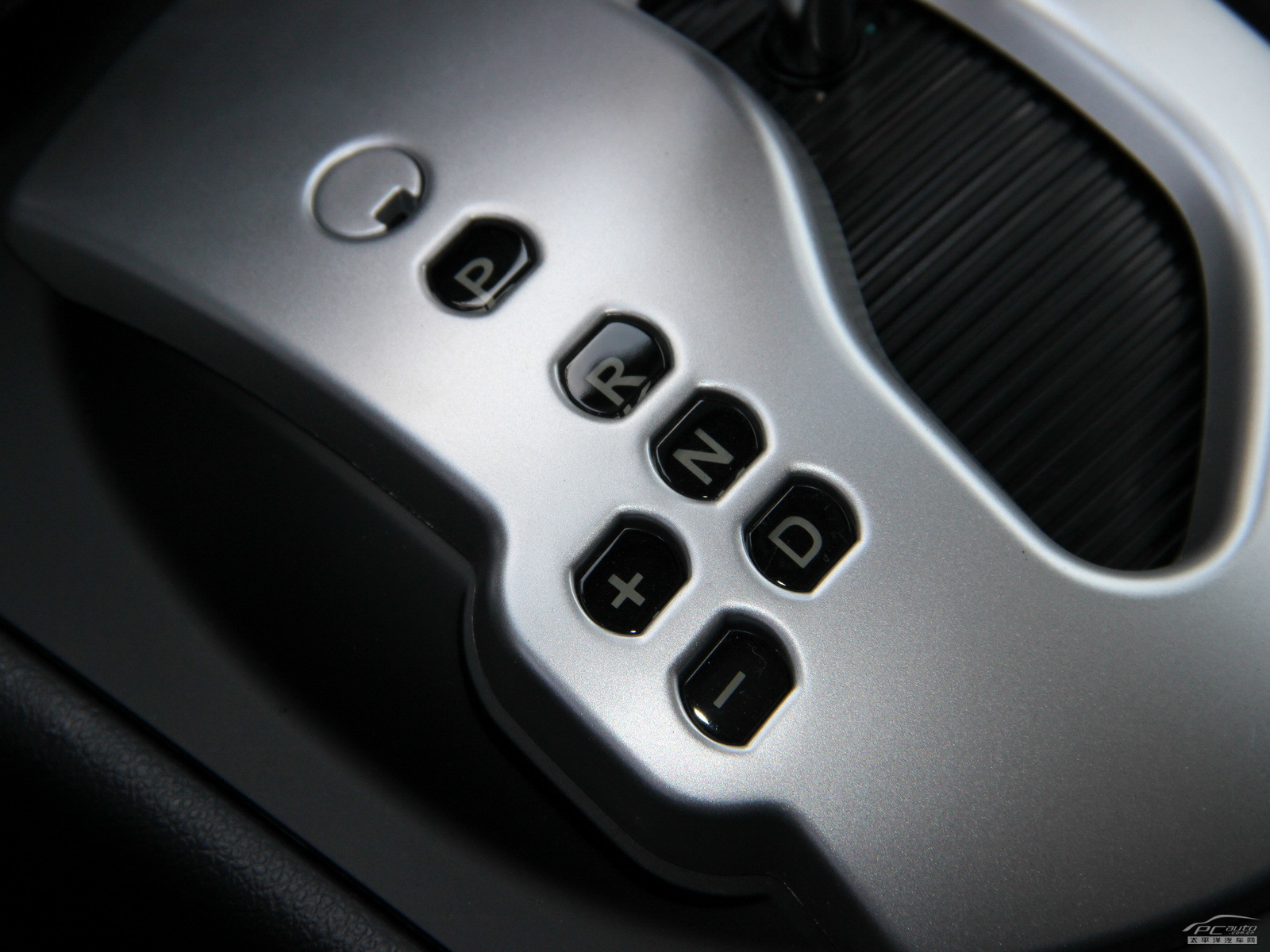 科雷傲(進(jìn)口)內(nèi)飾高清大圖