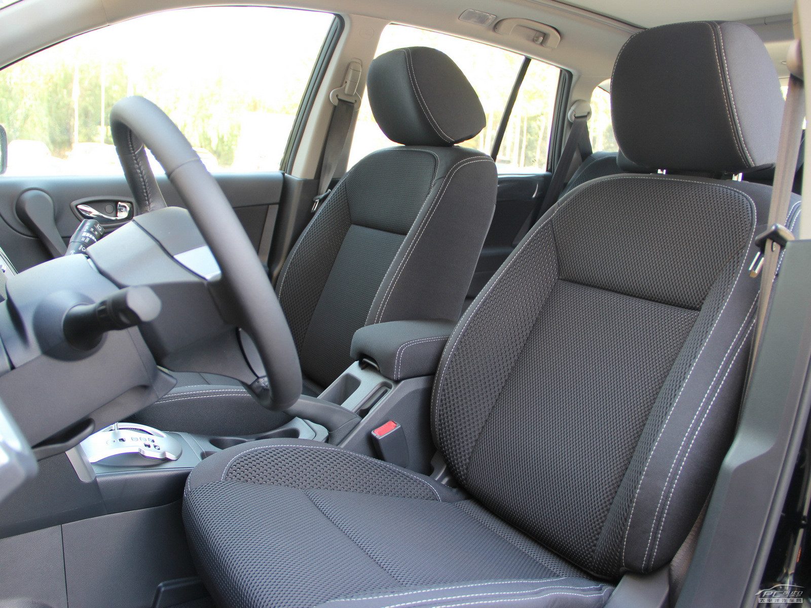 科雷傲(進(jìn)口)內(nèi)飾高清大圖