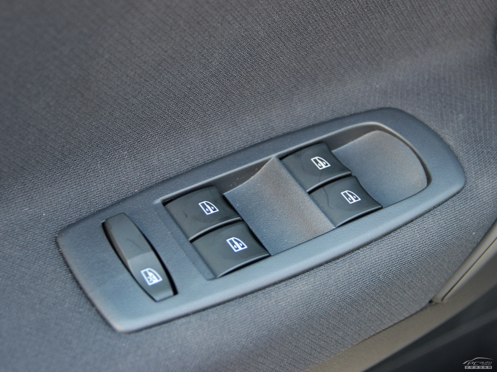 科雷傲(進口)內(nèi)飾高清大圖