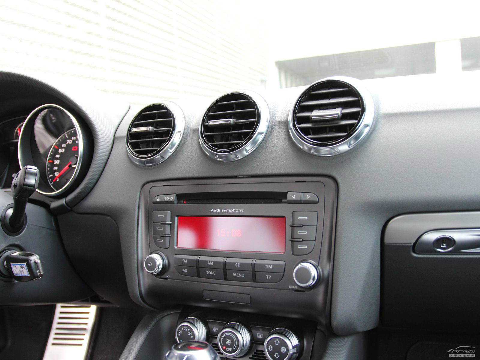 奧迪TT內(nèi)飾高清大圖