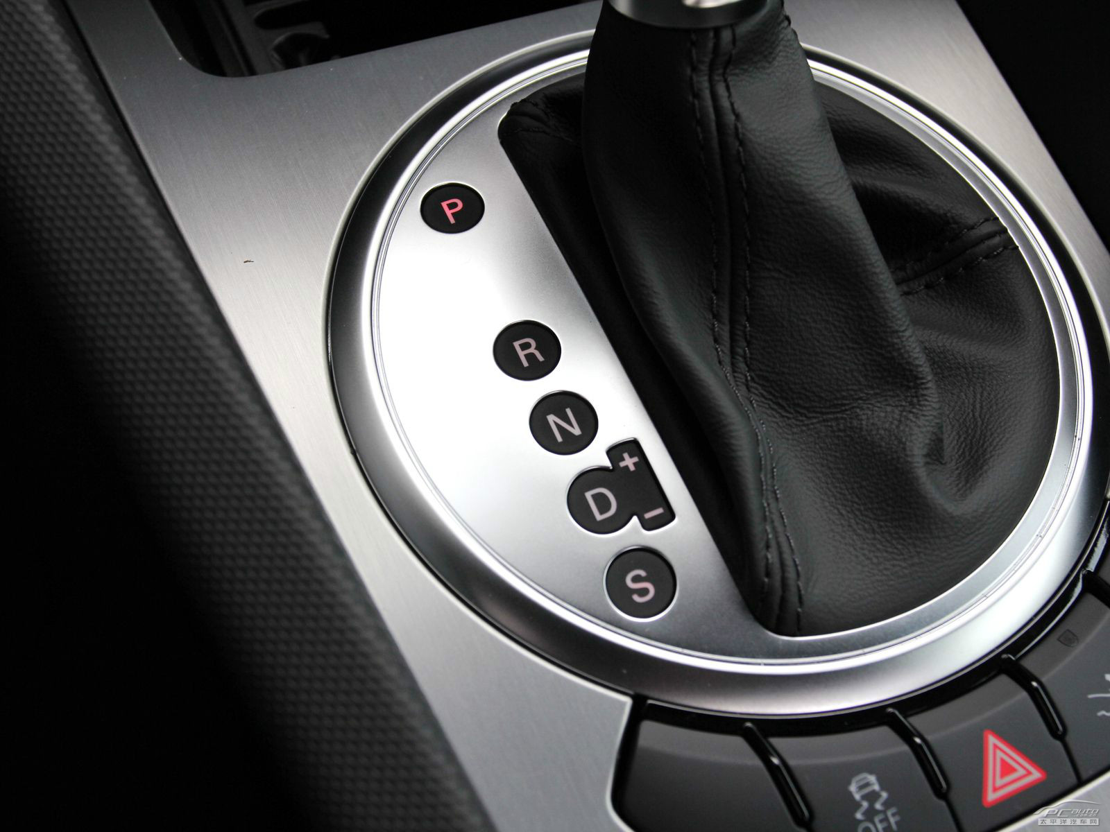 奧迪TT內(nèi)飾高清大圖