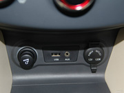 2013款 1.5L MT 舒適型 國(guó)IV 2013款 1.5L MT 舒適型 國(guó)IV