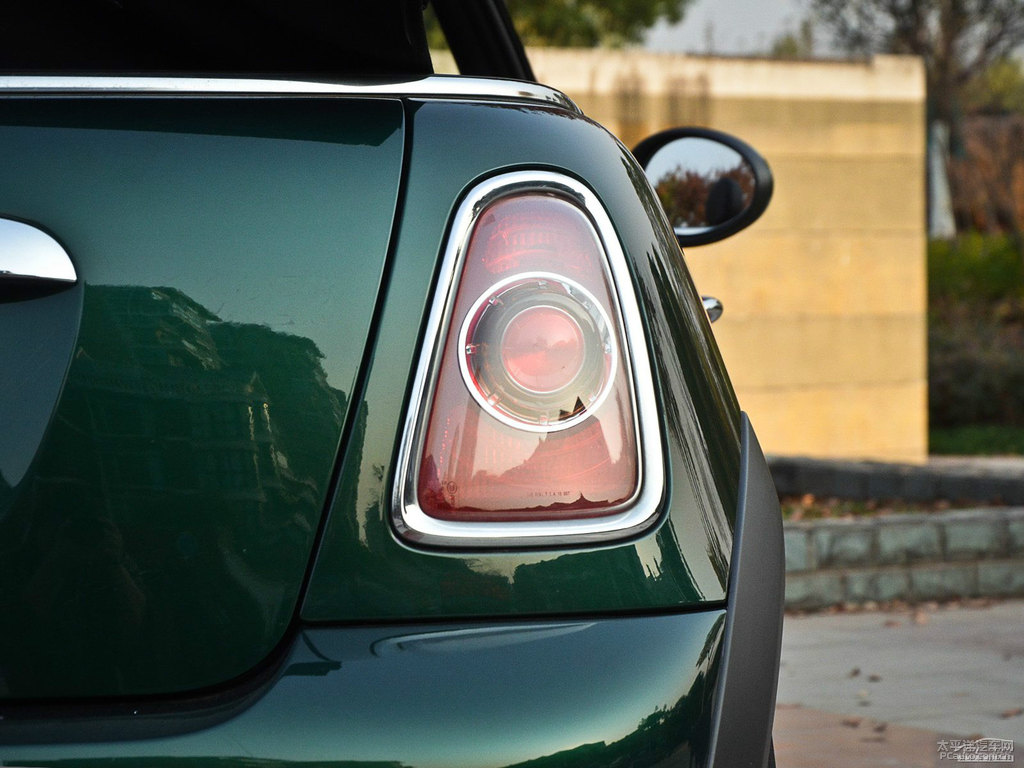 īGɫMINI CABRIO܇β^DƬ