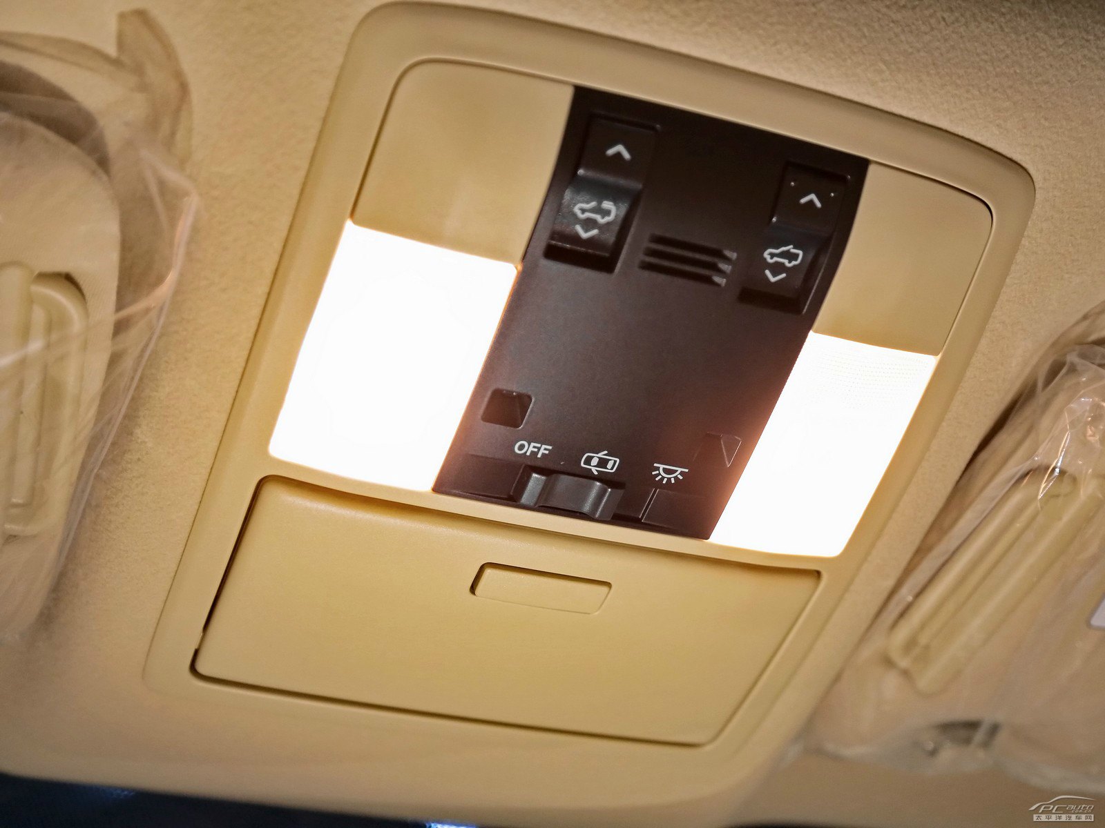 普拉多(進口)內飾高清大圖